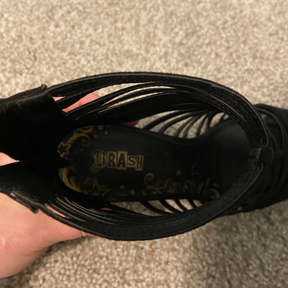 NEVER WORN Trash black high heels size 7.5 - Picture 4 of 7